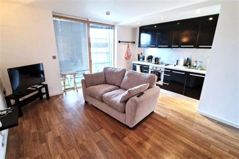 2 bedroom apartment for rent in West Point, Leeds, LS1 .